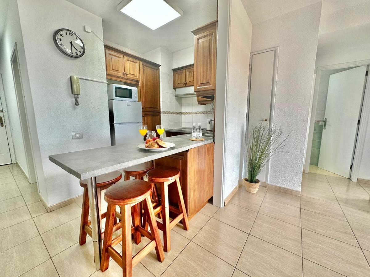 Sunbeach Apartment 아로나 외부 사진