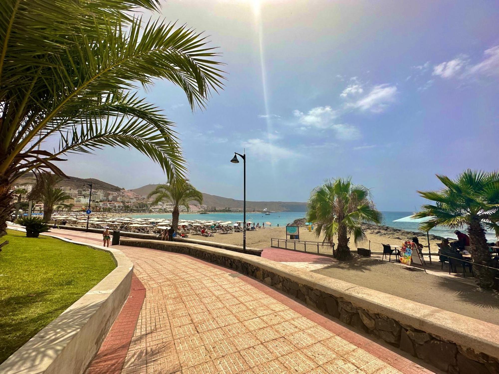 Sunbeach Apartment 아로나 외부 사진