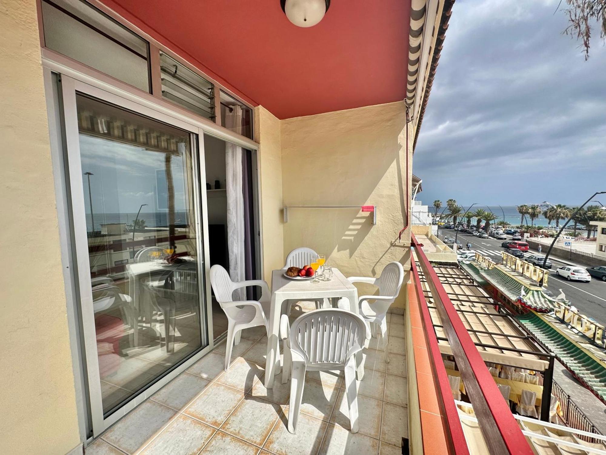 Sunbeach Apartment 아로나 외부 사진