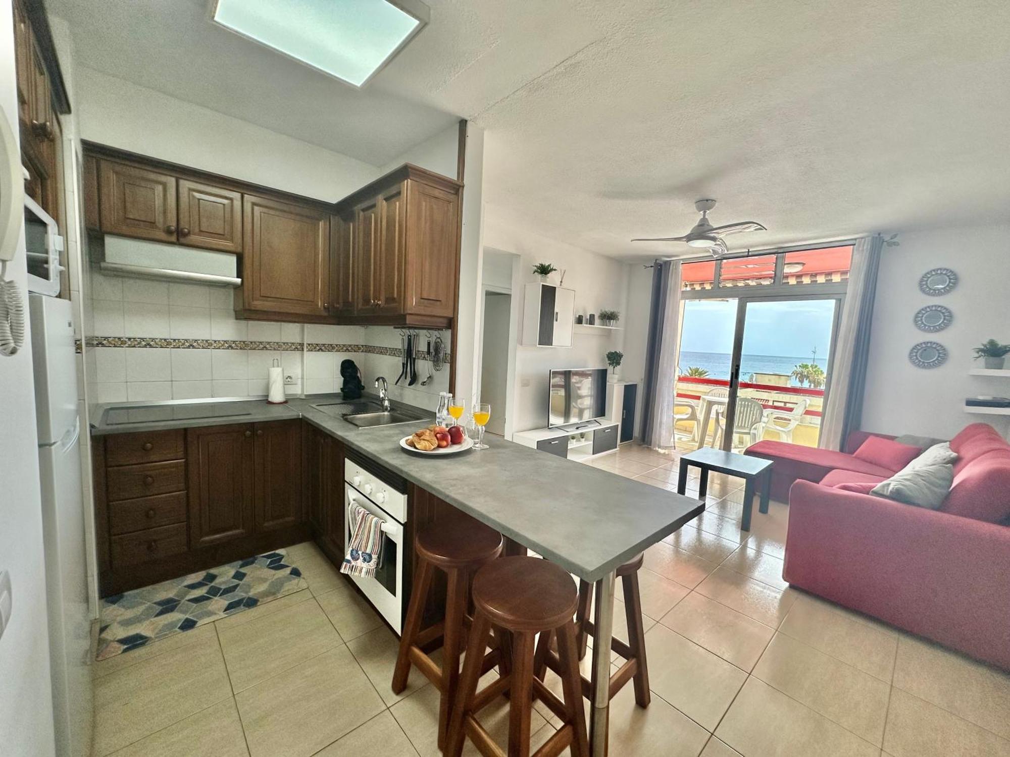 Sunbeach Apartment 아로나 외부 사진