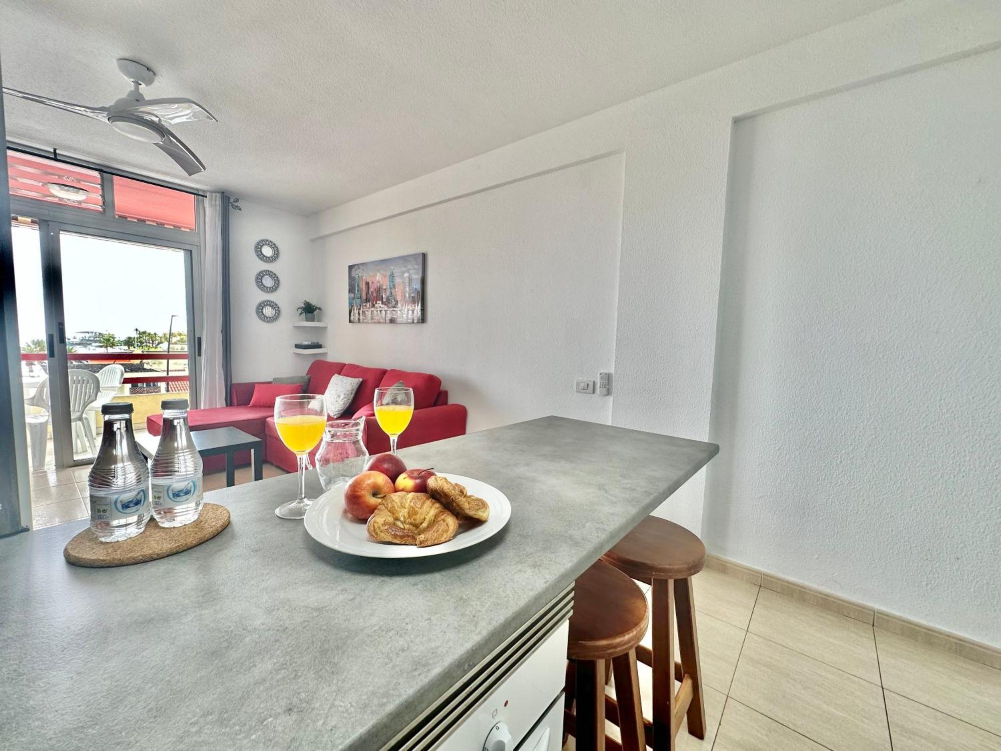 Sunbeach Apartment 아로나 외부 사진