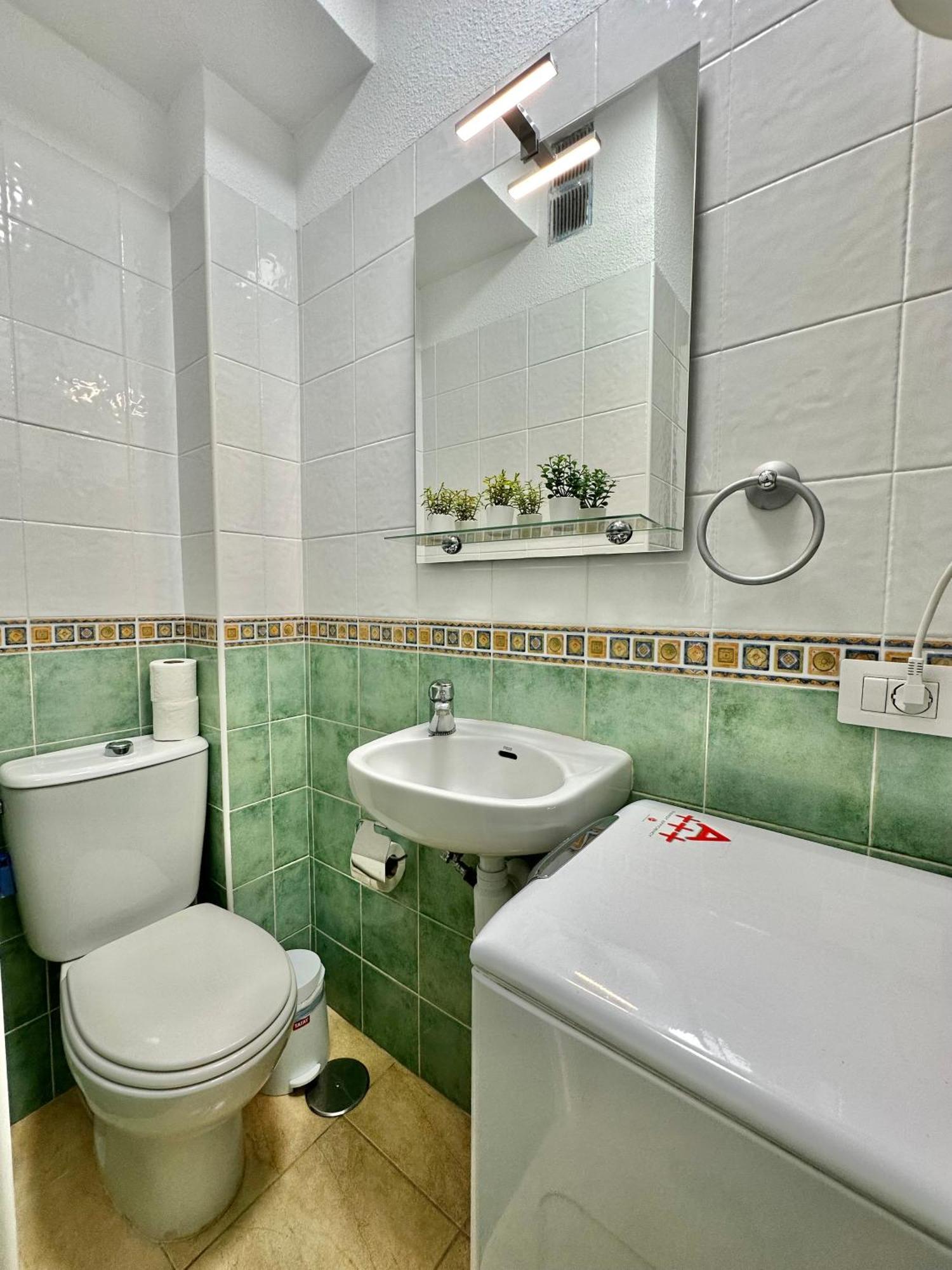 Sunbeach Apartment 아로나 외부 사진